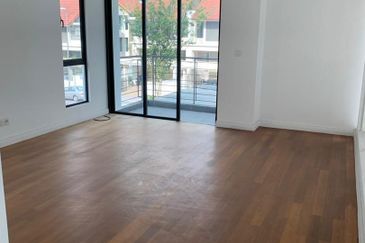 Villa 33, Bukit Manda'rina