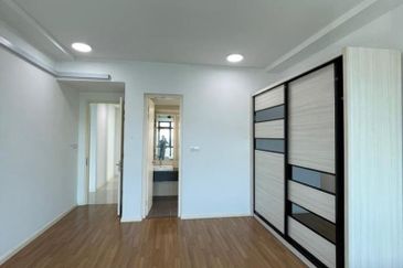 LaCosta, Sunway South Quay