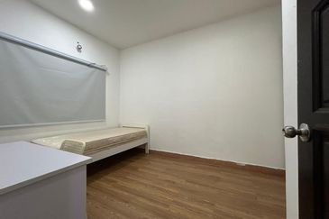 Bandar Sungai Long 2.5 Storey Semi-D