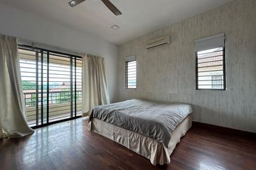 Bandar Sungai Long 2.5 Storey Semi-D