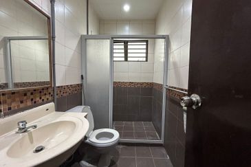 Bandar Sungai Long 2.5 Storey Semi-D