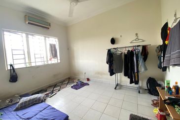 Pangsapuri Bayu Suria (Summerfields Apartments)