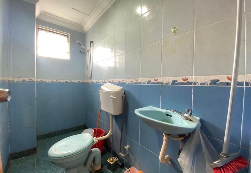 Pangsapuri Bayu Suria (Summerfields Apartments)