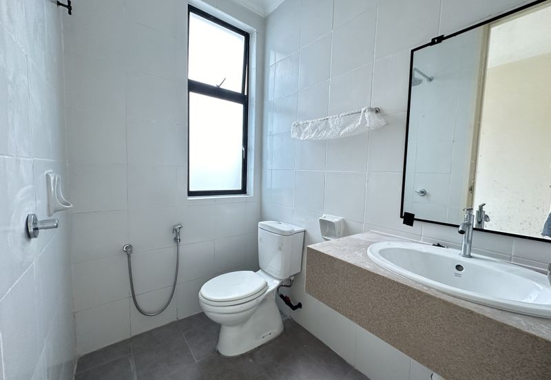 Avenue 2, Lake Valley