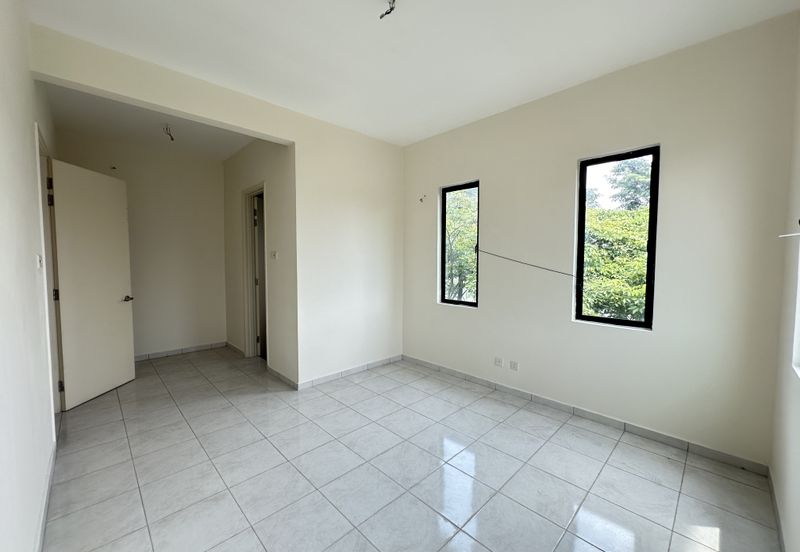 Avenue 2, Lake Valley