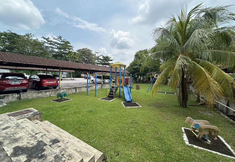 Pangsapuri Bayu Suria (Summerfields Apartments)