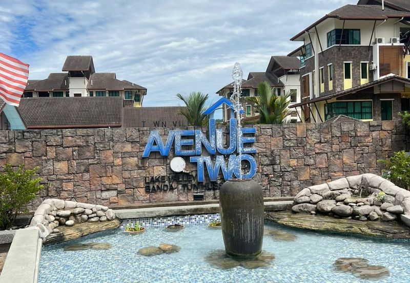 Avenue 2, Lake Valley