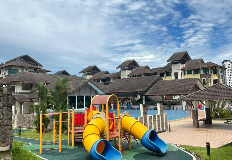 Avenue 2, Lake Valley