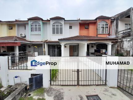 Double Storey Terrace, Taman Dahlia, Bandar Baru Salak Tinggi , Selangor, Sepang