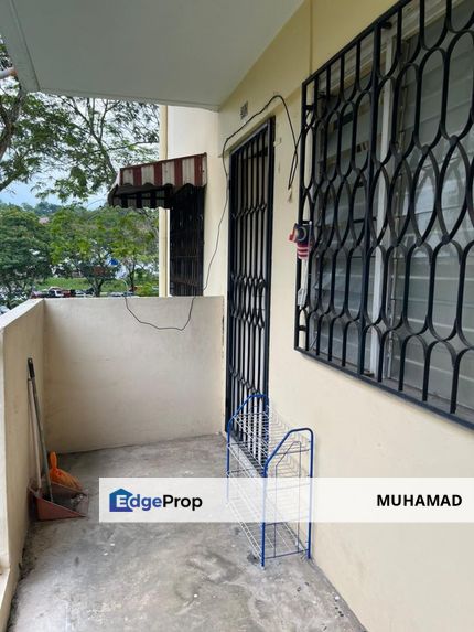 End Unit Level 2 FLAT Wangsa Maju Walking Distance to AEON Wangsa Maju, Kuala Lumpur, Wangsa Maju