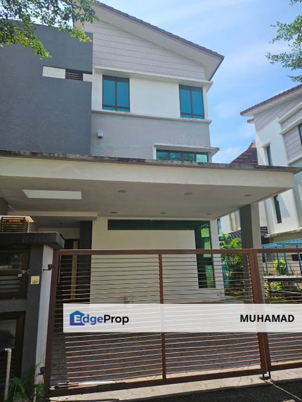 For Sale - 3 Storey Semi D, Taman Tropika 2, Sungai Tangkas Kajang, Selangor, Kajang