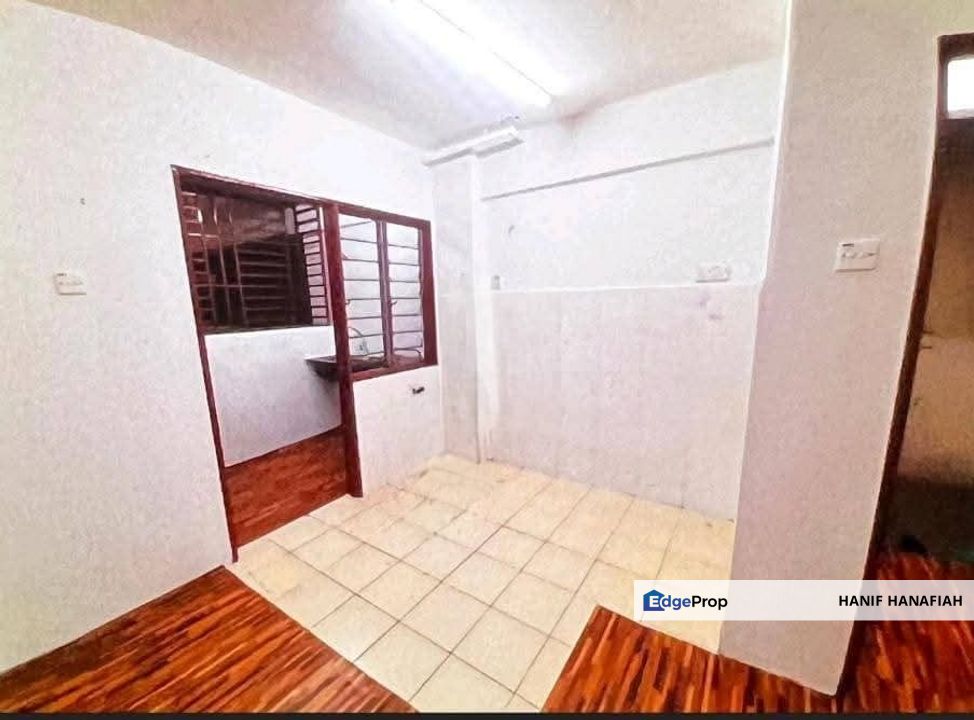 (BELOW MV) PANGSAPURI DESA BELANTIK BERDEKATAN CIQ, Johor, Johor Bahru