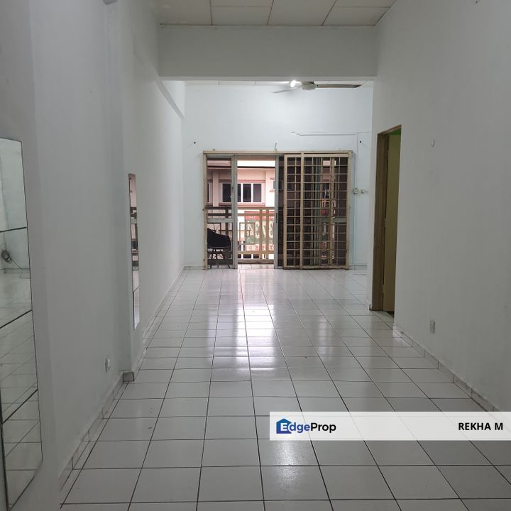 Sri manja  square  one , Selangor, Petaling Jaya