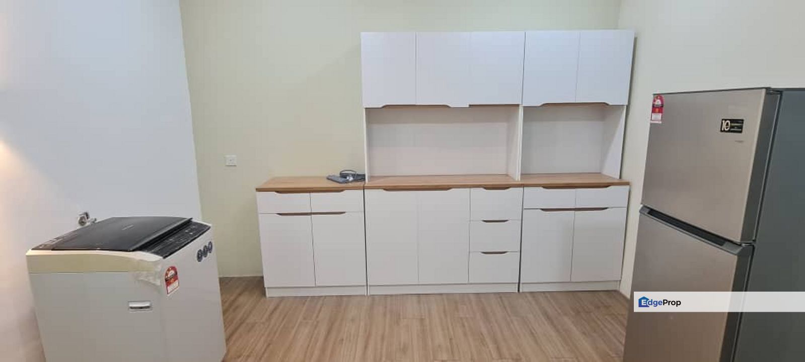 Bangsar Trade Center , Kuala Lumpur, Pantai