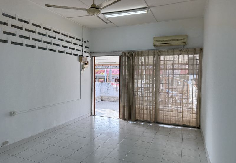 FREE HOLD SS3 PETALING JAYA 