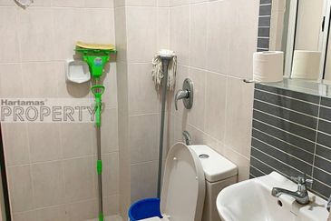 Kampung Sungai Kayu Ara