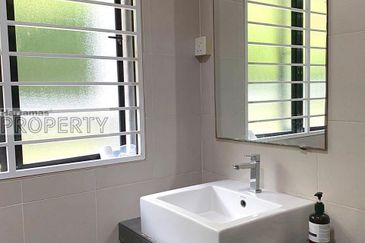 Kampung Sungai Kayu Ara