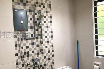 Kampung Sungai Kayu Ara