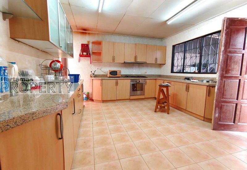 Overseas Union Garden