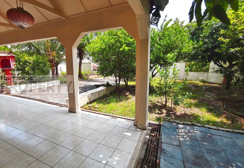 Overseas Union Garden