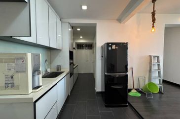 Royal Domain Sri Putramas II