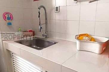 Spring & Summer Villa