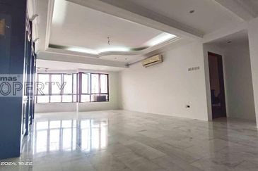 Spring & Summer Villa