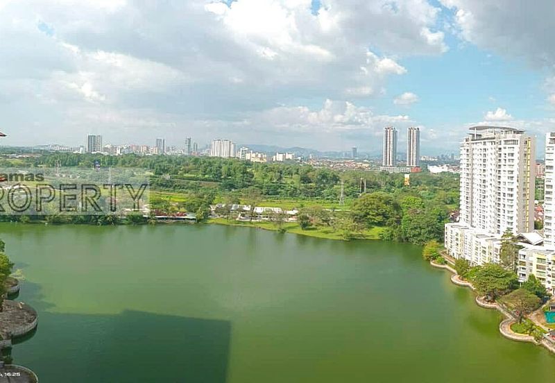 Spring & Summer Villa