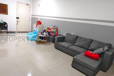 East Parc @ Menjalara