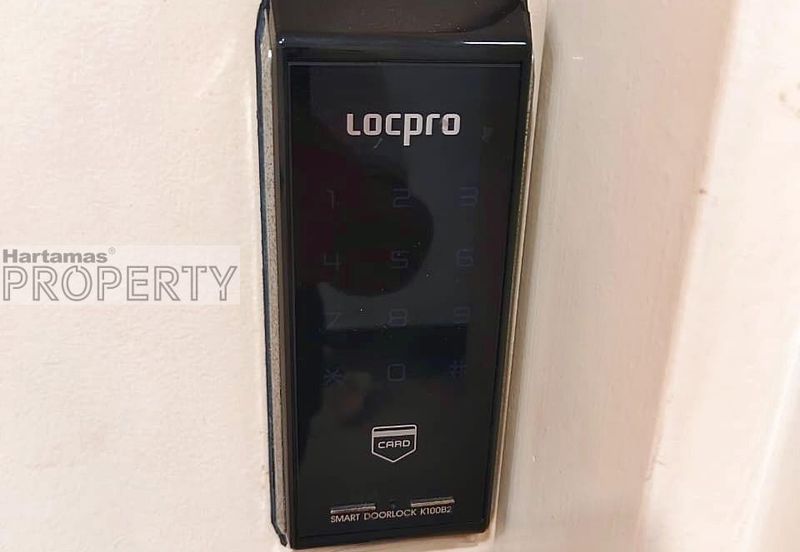 East Parc @ Menjalara