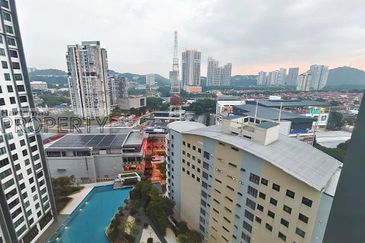 East Parc @ Menjalara