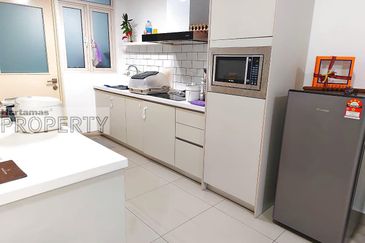 East Parc @ Menjalara