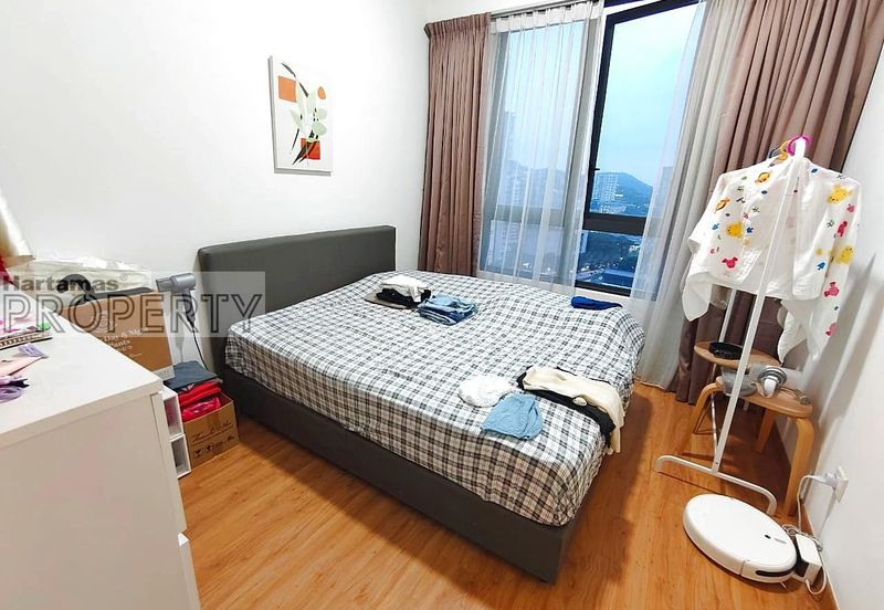 East Parc @ Menjalara