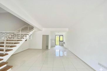 Elmina Green Three @ City of Elmina