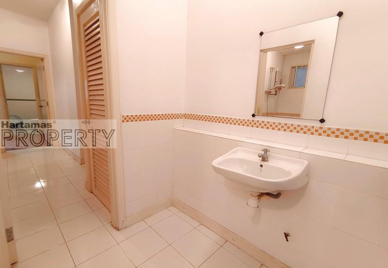 Seri Maya Condominium