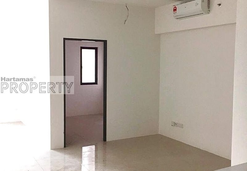 V12 Sovo (Menara Suria)