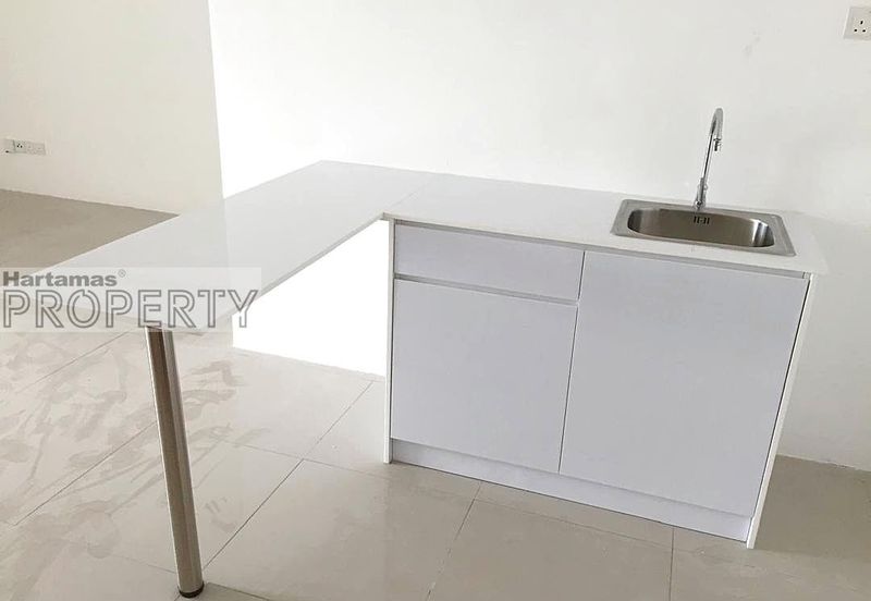 V12 Sovo (Menara Suria)