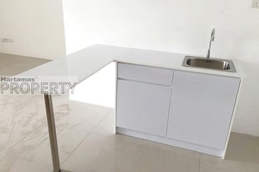 V12 Sovo (Menara Suria)