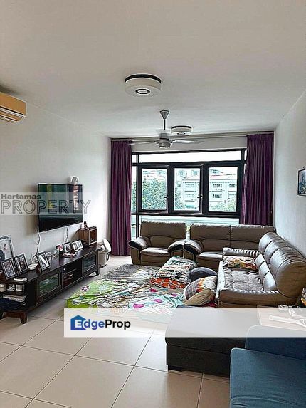 Spacious cozy fully furnished Aragreens Residences Ara Damansara, Selangor, Ara Damansara