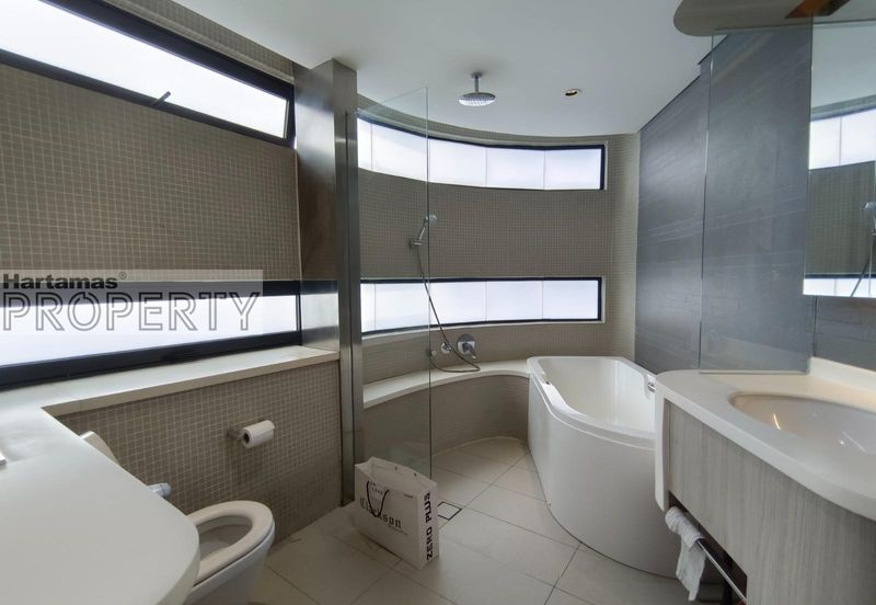 AraGreens Residences