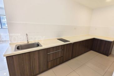 Maisson @ Platinum Apartment