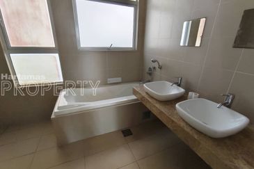 Amaya Saujana, Saujana Subang