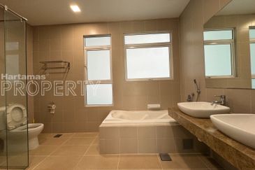 Amaya Saujana, Saujana Subang