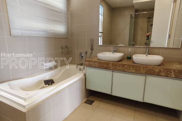 Amaya Saujana, Saujana Subang