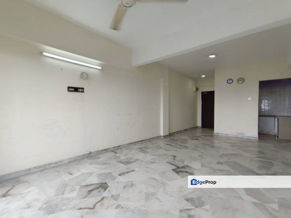 Sri Permata, Shah Alam - 1,024 sqft - High Floor - Partially Furnished, Selangor, Shah Alam