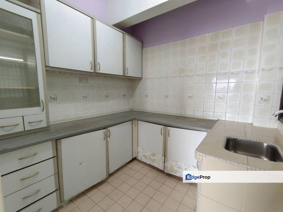 Sri Permata, Shah Alam - 1,024 sqft - High Floor - Partially Furnished, Selangor, Shah Alam