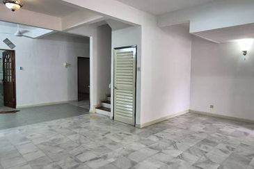 Bandar Sri Damansara SD8 | 2-Storey Terrace | 5R3B | Freehold | Fully Extended