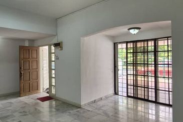 Bandar Sri Damansara SD8 | 2-Storey Terrace | 5R3B | Freehold | Fully Extended