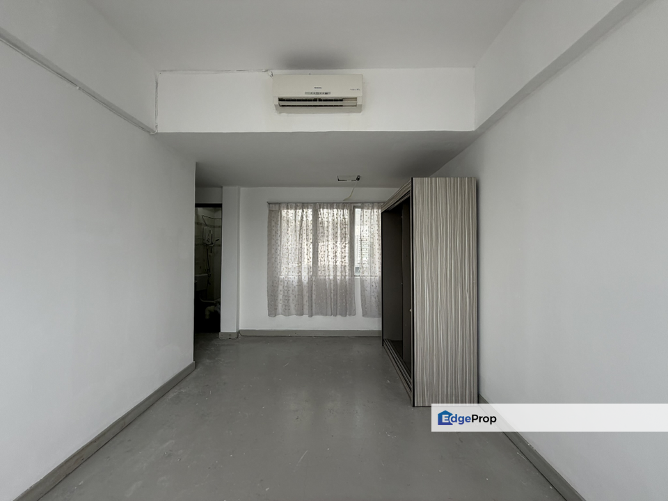 Sri Permata, Shah Alam - 1,024 sqft - High Floor - Partially Furnished, Selangor, Shah Alam