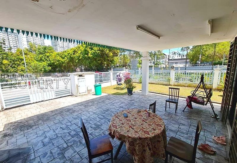 Sierra 8, Adenia & Areca